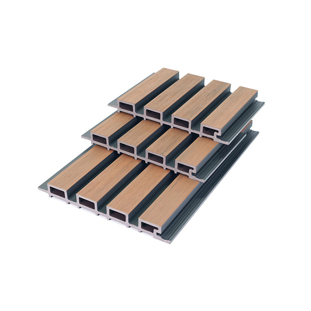 Pannello di rivestimento per pareti in coestrusione WPC impermeabile resistente alla corrosione, ecologico e resistente agli agenti atmosferici, per parco giardino con piscina